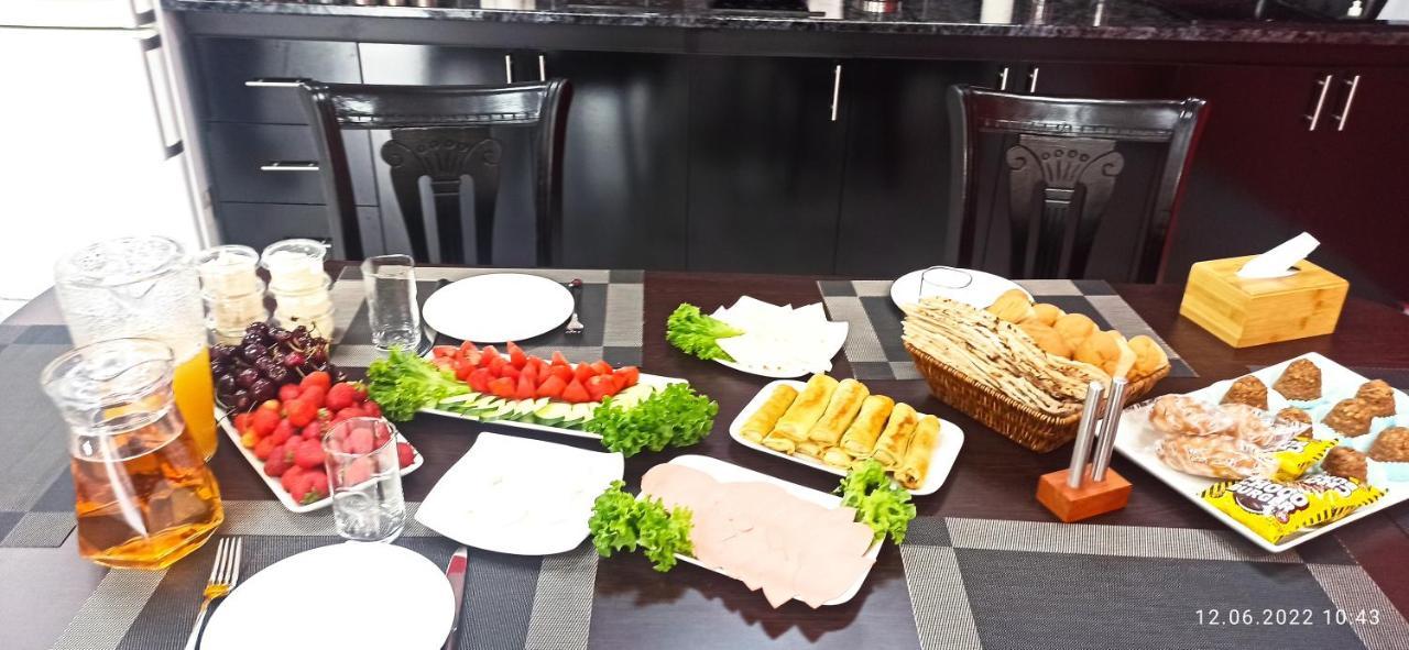 Hotel Sesil Gyumri Esterno foto