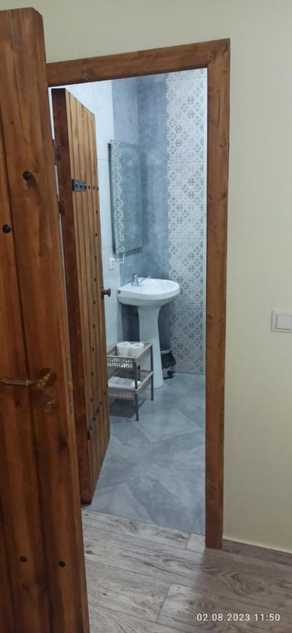 Hotel Sesil Gyumri Esterno foto